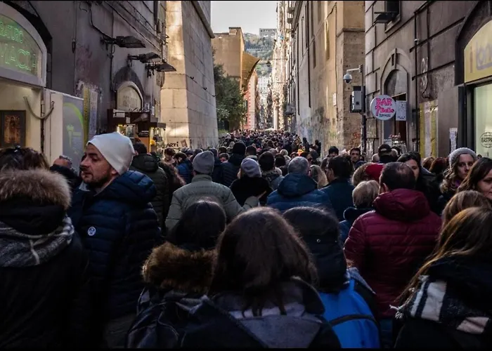 Apartment Cento Storico2 *